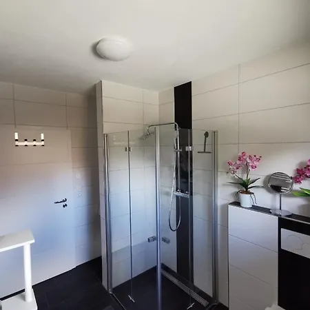 Ferienwohnung Am Dock Apen Esterno foto